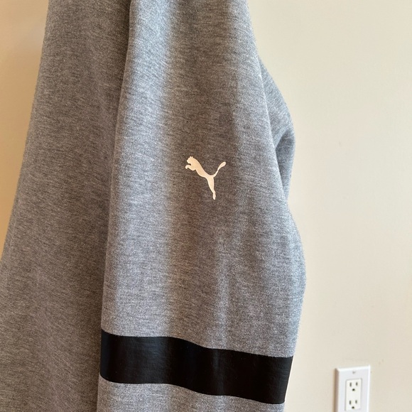 Women’s Puma BMW Motorsport zip up hoodie. - Picture 4 of 4